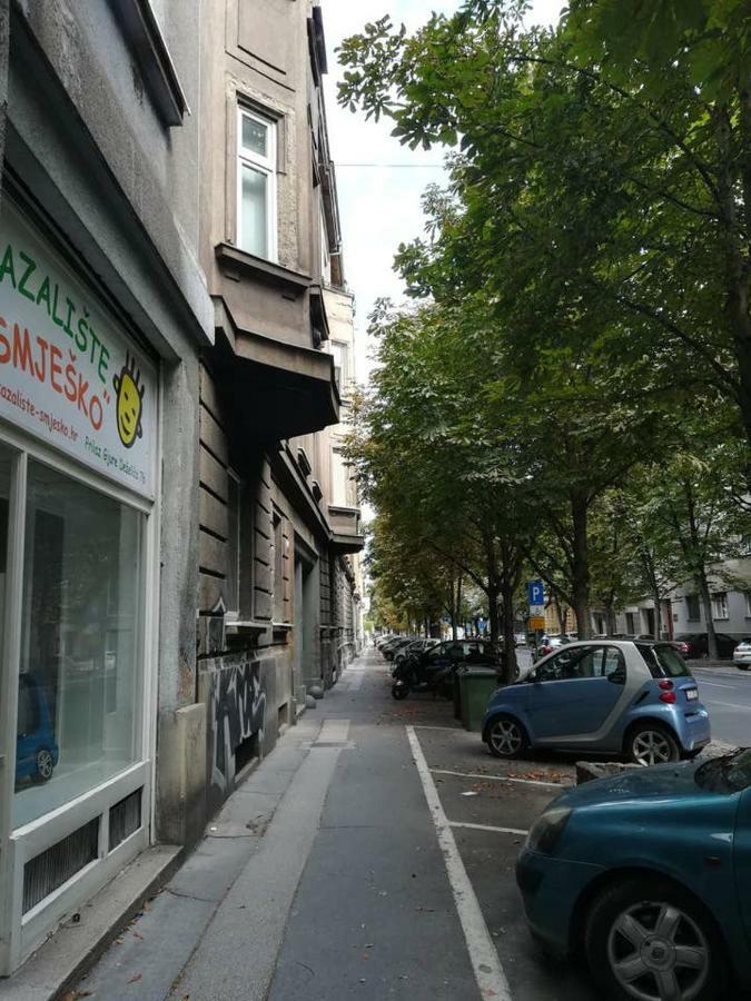 Dreno Apartman Zagreb Exteriör bild
